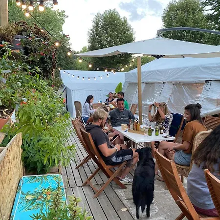 Kemp Aparra Surfcamp