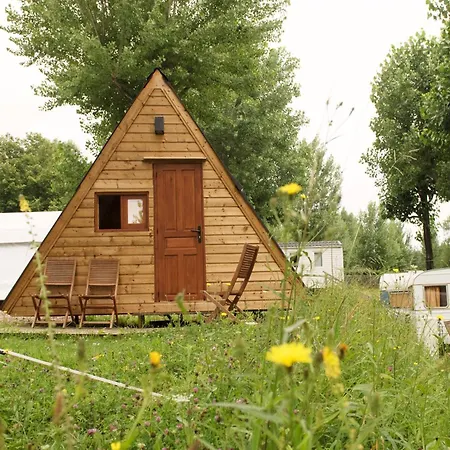 Aparra Surfcamp Campingplatz *