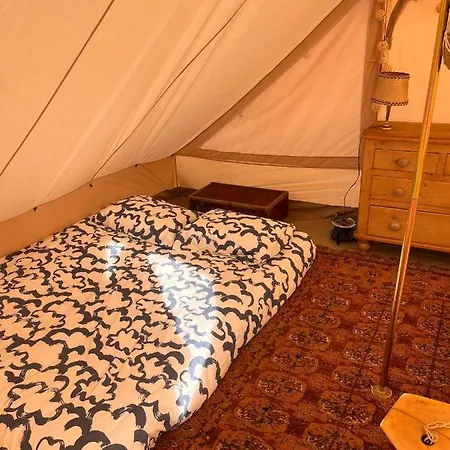 Aparra Surfcamp مكان تخييم *