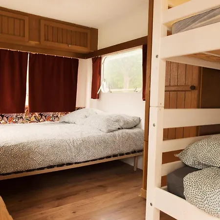 مكان تخييم Aparra Surfcamp أُنْداي